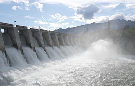 Hydroelectric dam