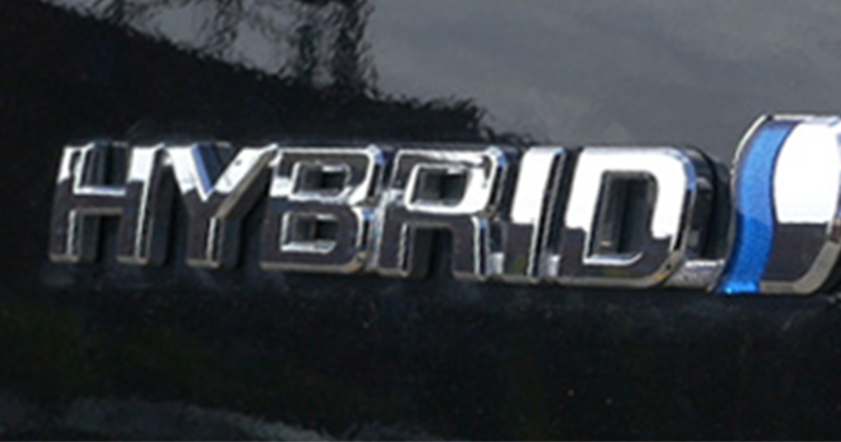 Hybrid technology and engine oil  Mobil™