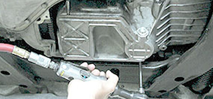 Identify all oil pan bolt locations 